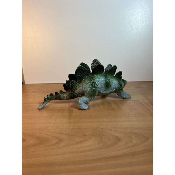 Vtg
1997 Stegosaurus Dinosaur Dino Figure Toy 8.5x3.5” - Picture 4 of 10